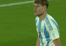 2-0！世青赛2队进四强：阿根廷晋级+半決(jué)赛對(duì)手出炉，西班牙爆(bào)冷