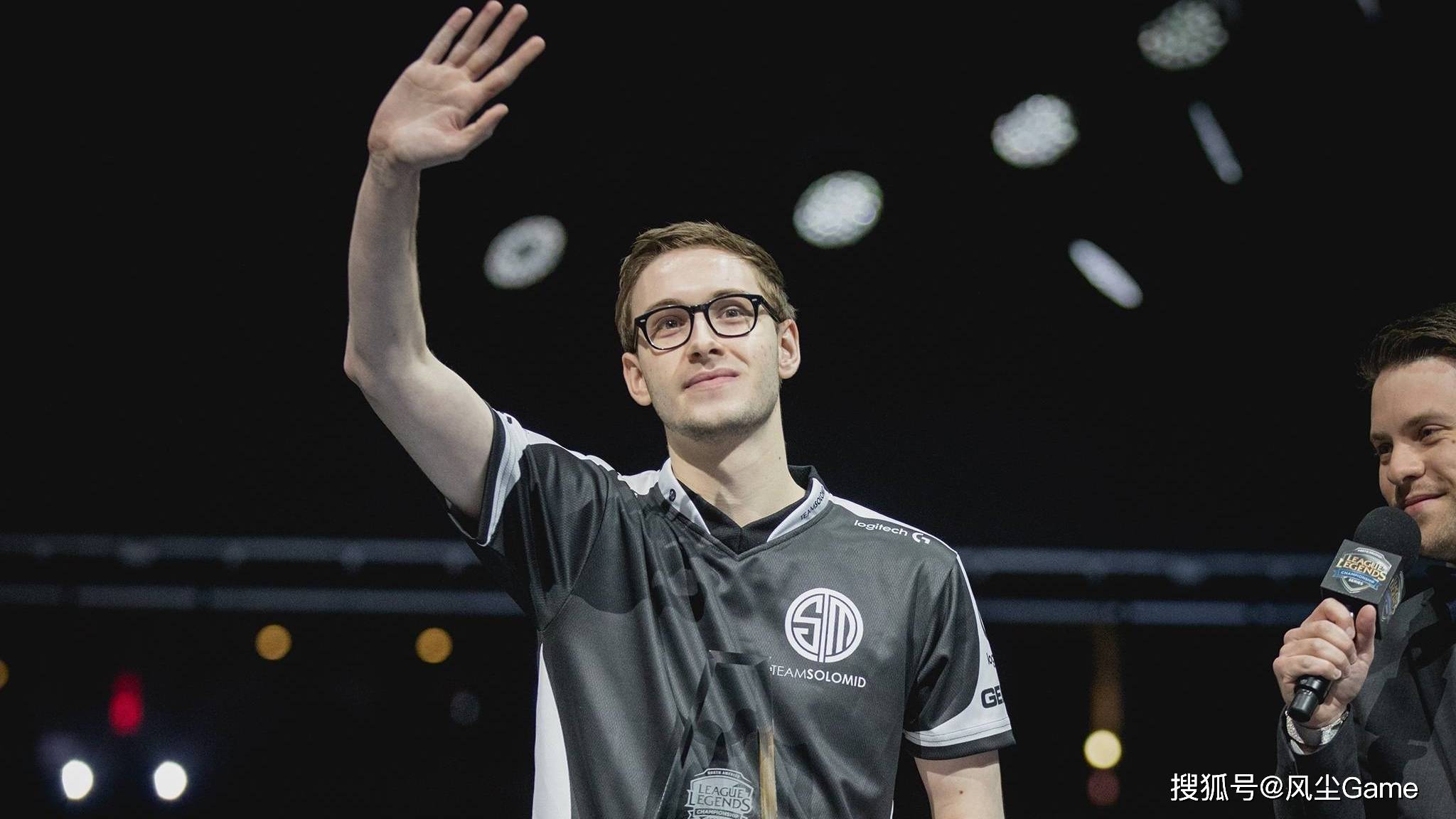 LOL传奇(qí)中单官宣退役！連(lián)續(xù)8年(nián)进世界赛，巔(diān)峰(fēng)期把IG打到解散