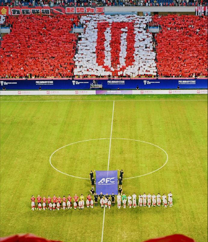 成(chéng)都蓉(róng)城首戰(zhàn)亚冠取胜，比赛中巨額(é)奖金颇丰