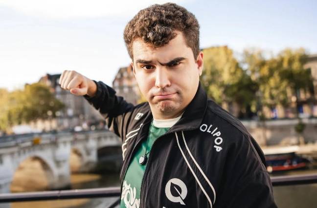 【一竞技1JingJi】LOL：S15首位被(bèi)拳头制裁的(de)選(xuǎn)手诞生(shēng)