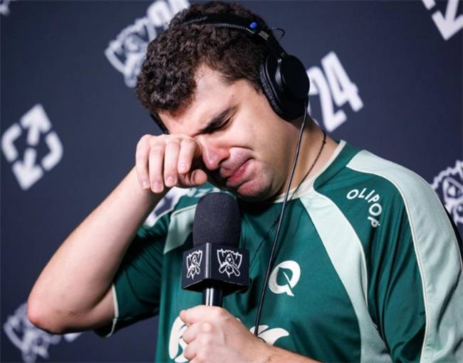 【一竞技1JingJi】LOL：S15首位被(bèi)拳头制裁的(de)選(xuǎn)手诞生(shēng)