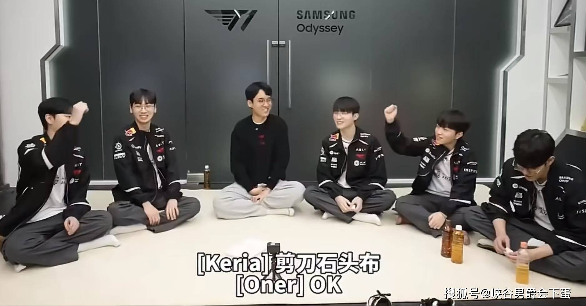 继“BLG战隊(duì)输掉比(bǐ)赛，Bin哥赛后仍(réng)然发帖(tiē)：依然是世一(yī)上”后，Faker输比(bǐ)赛却说道：我把(bǎ)它看作是一(yī)个反思(sī)自(zì)身不(bù)足，并重(zhòng)新评估(gū)自(zì)己的机会